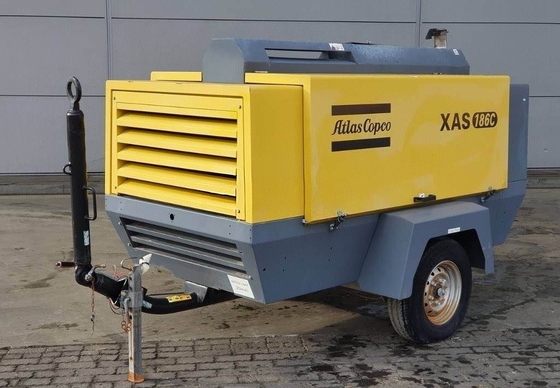 Black Rated Working Pressure 7 Bar Portable Compressor XAS186C with Exhaust Valve 1x3/4
